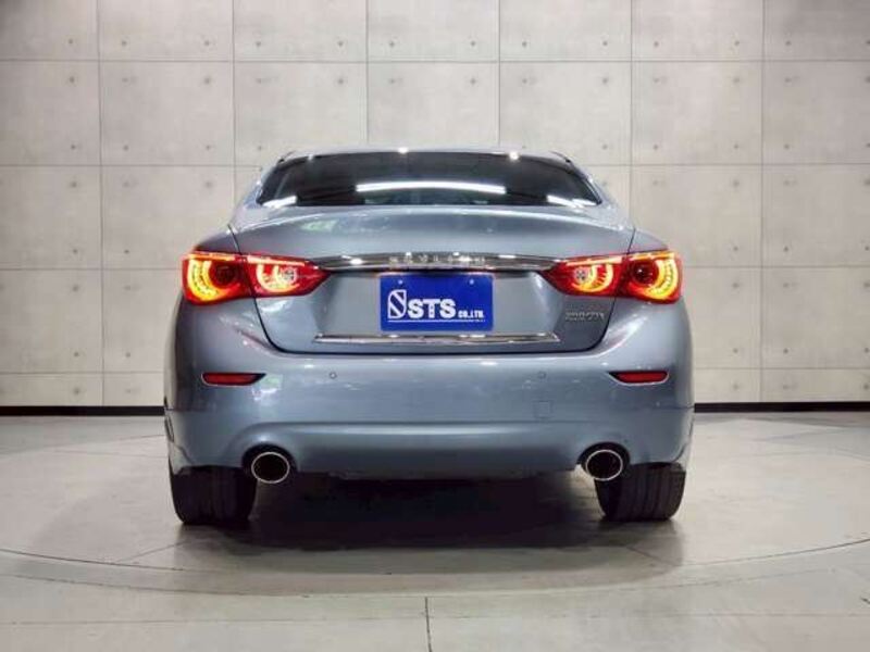 SKYLINE