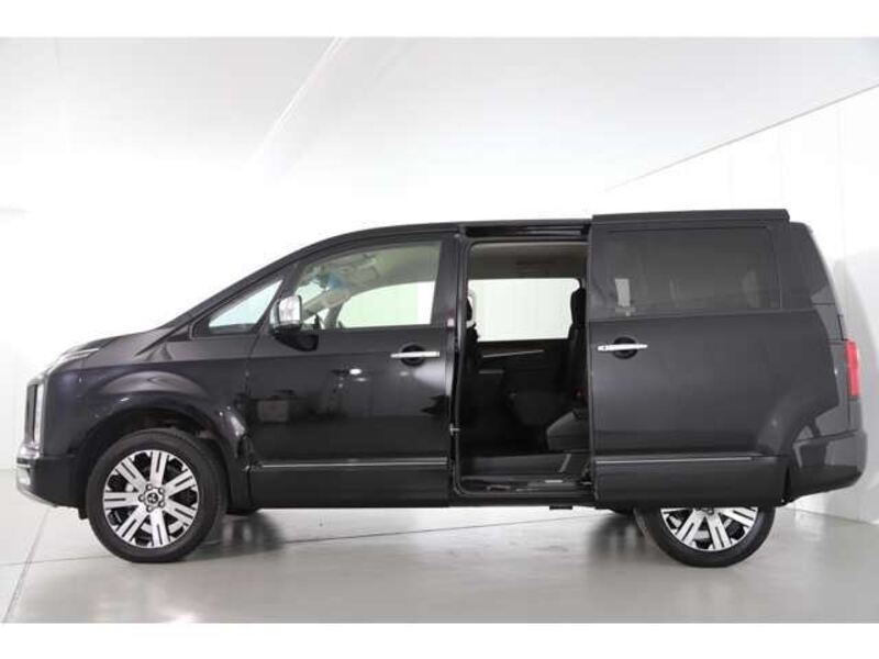 DELICA D5