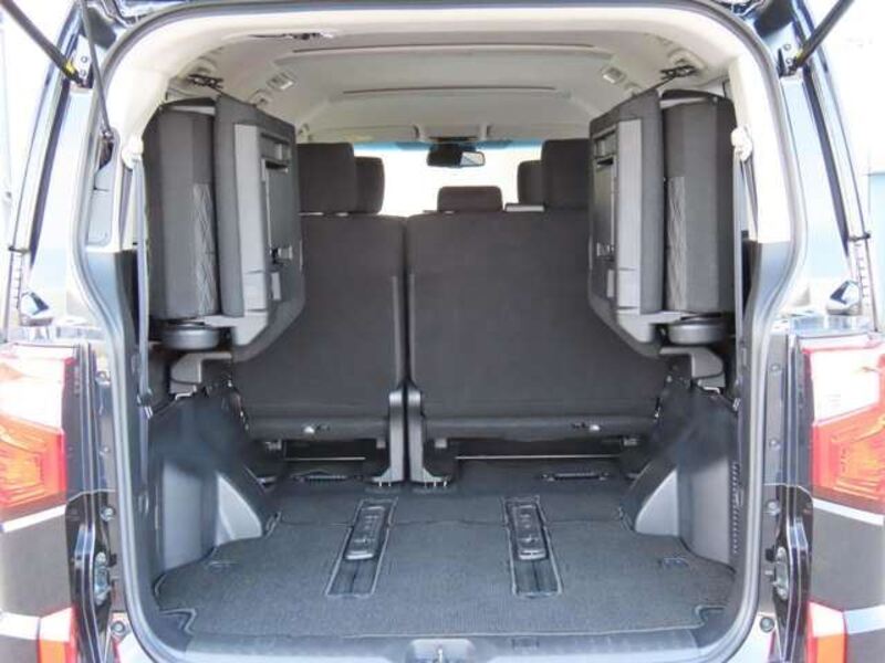 DELICA D5