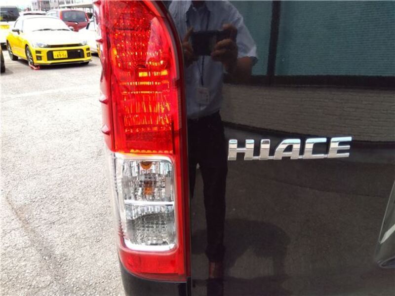HIACE VAN
