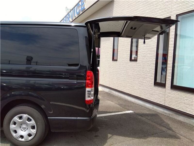 HIACE VAN