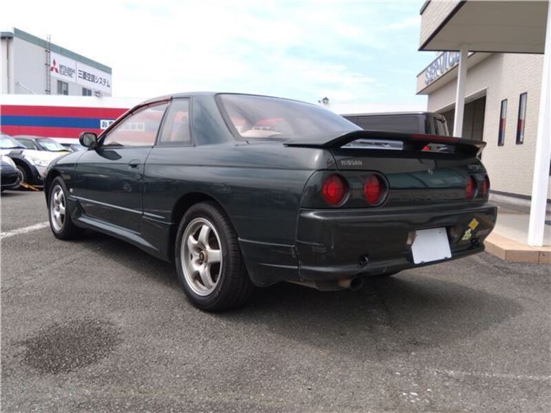 SKYLINE