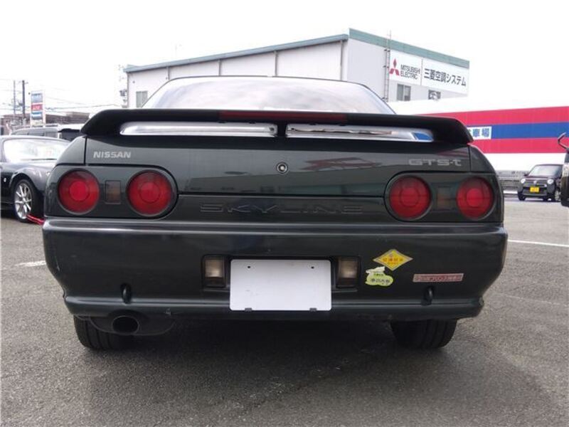 SKYLINE