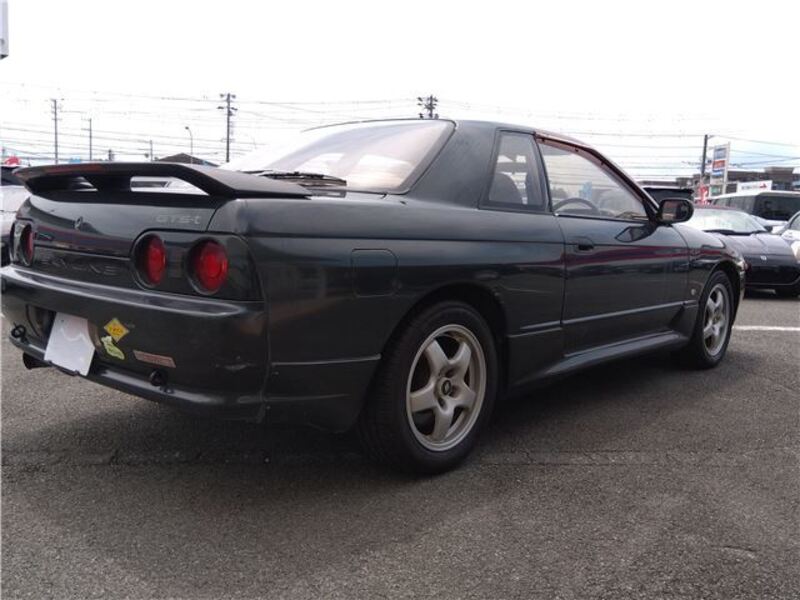 SKYLINE