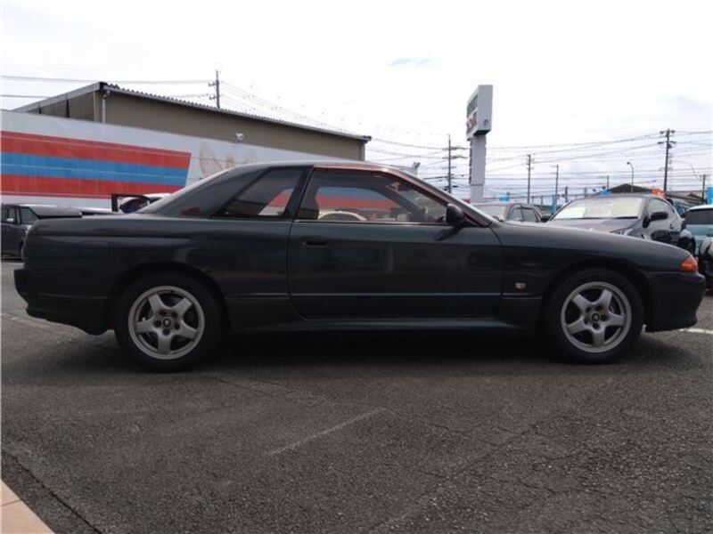 SKYLINE