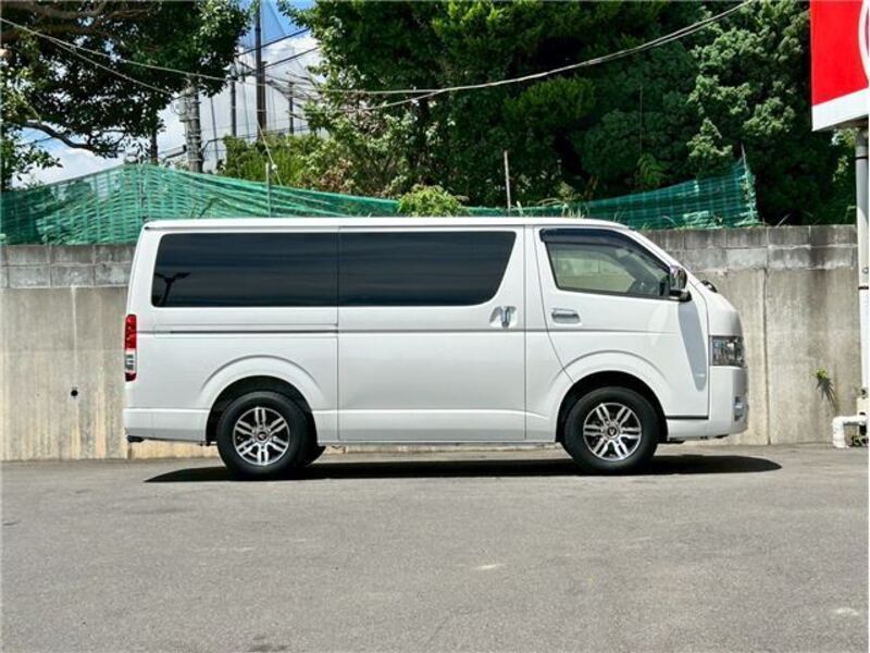 HIACE
