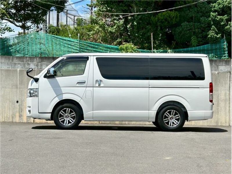 HIACE