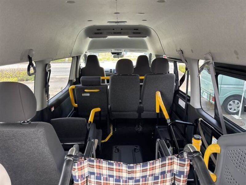 HIACE VAN