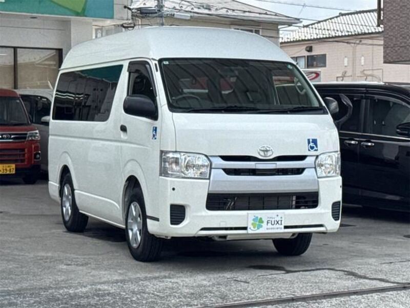 HIACE VAN