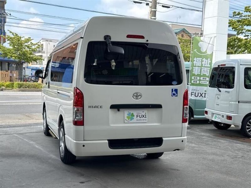 HIACE VAN