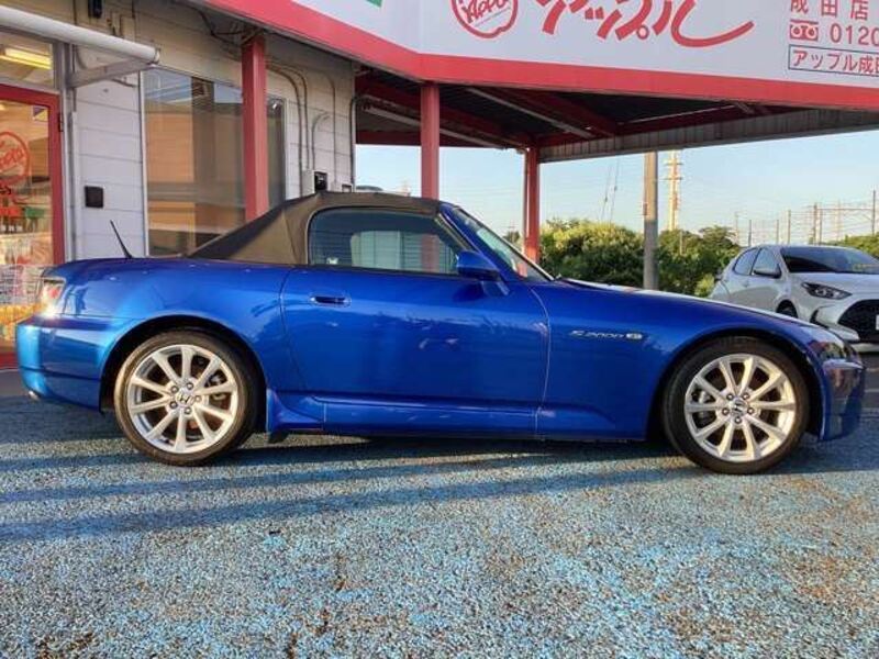 S2000
