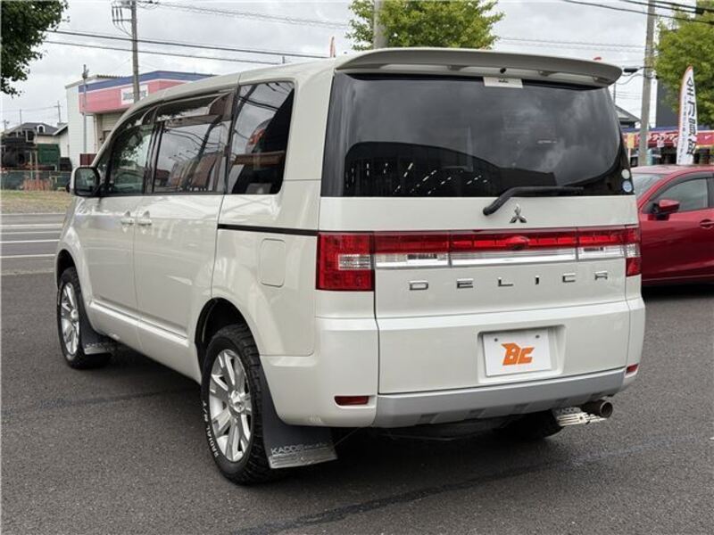 DELICA D5