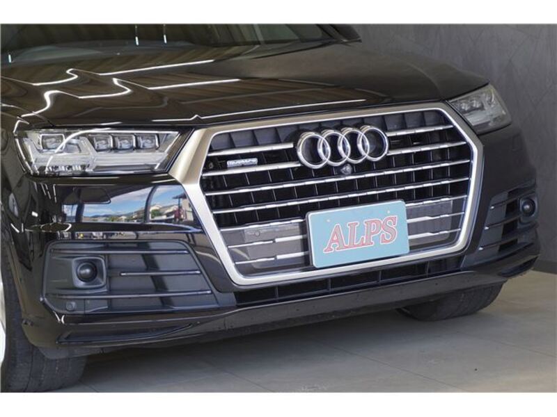 Q7