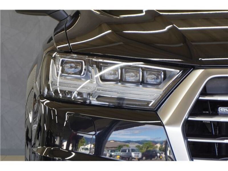 Q7