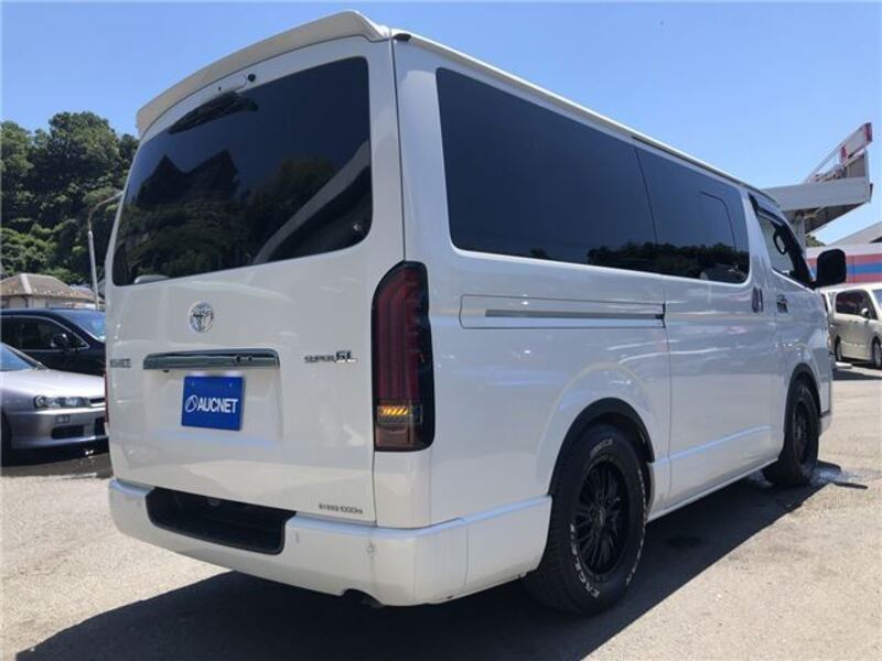 HIACE VAN