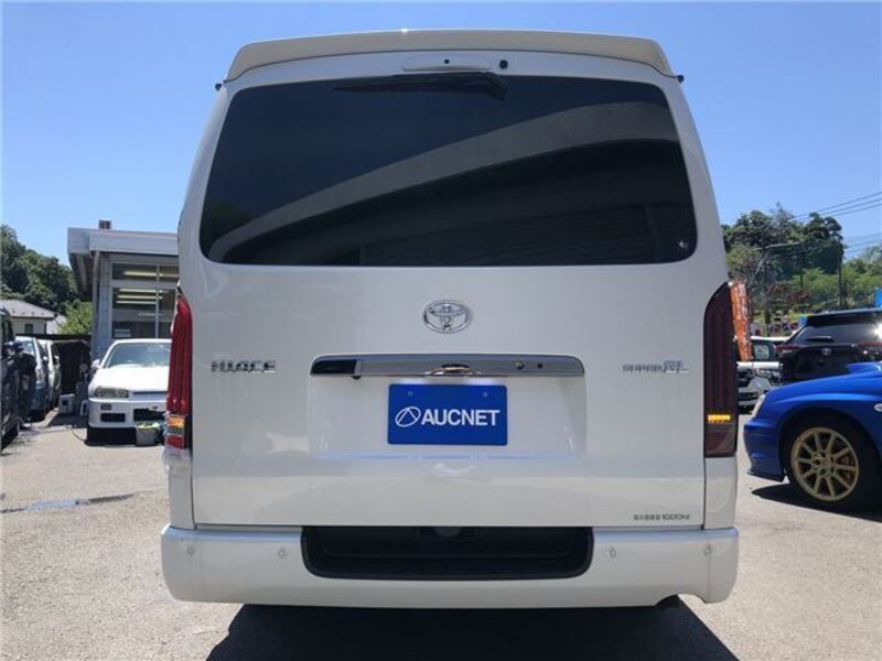 HIACE VAN