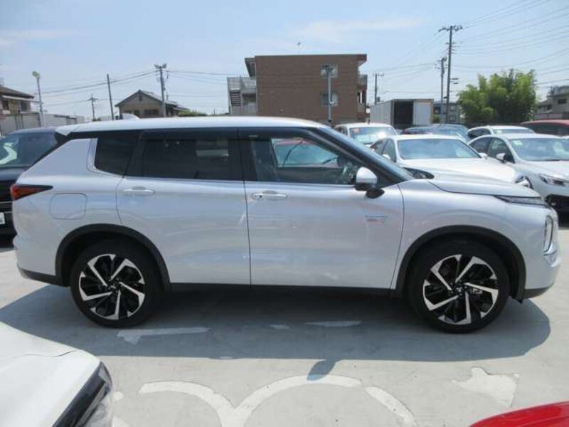 OUTLANDER
