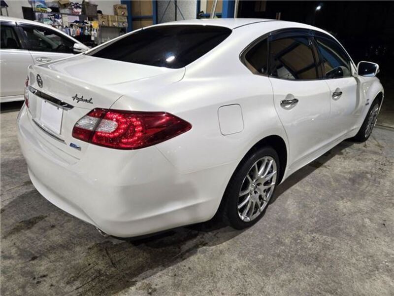 FUGA HYBRID