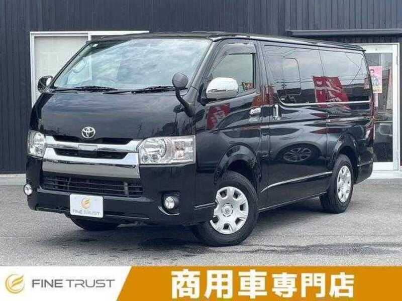 TOYOTA HIACE VAN