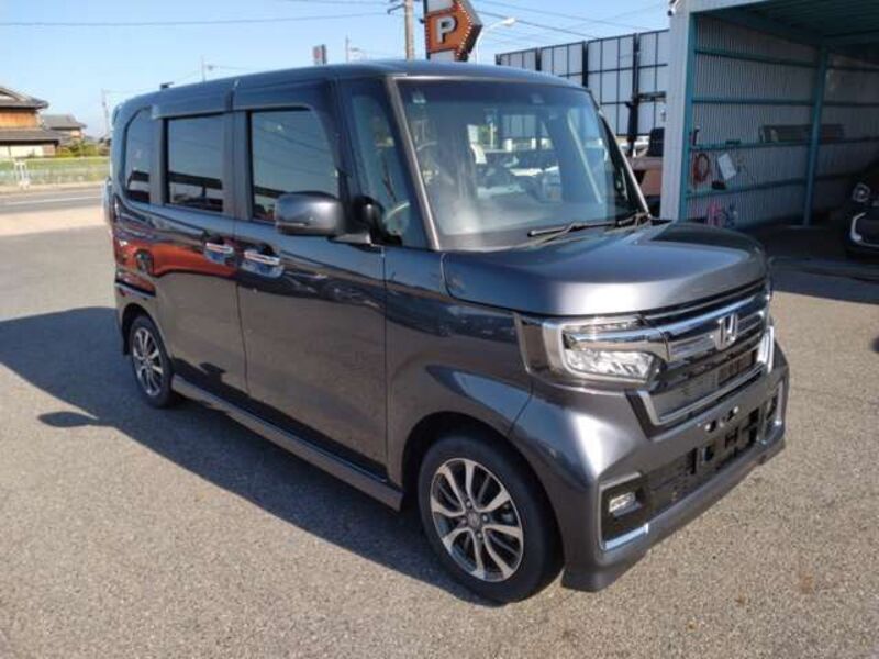 N BOX CUSTOM