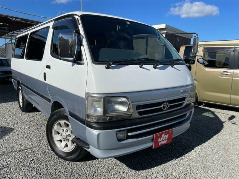 Toyota hiace store van 2000 model