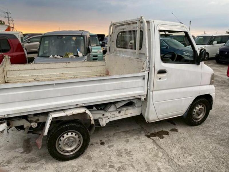 MINICAB TRUCK