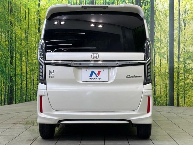 N BOX CUSTOM