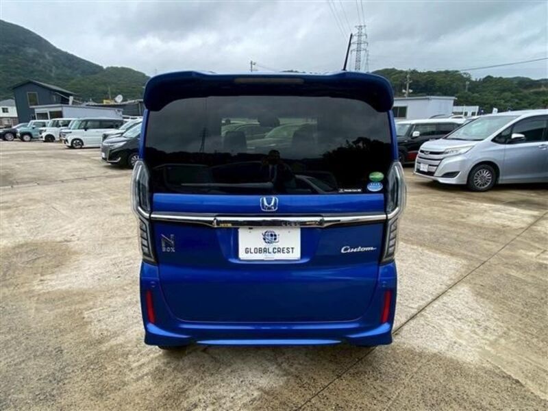 N BOX CUSTOM