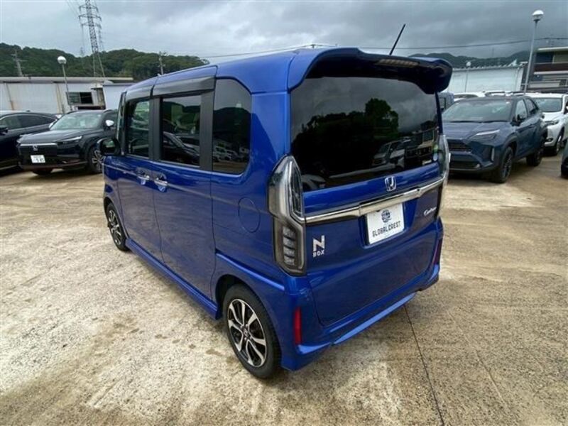 N BOX CUSTOM