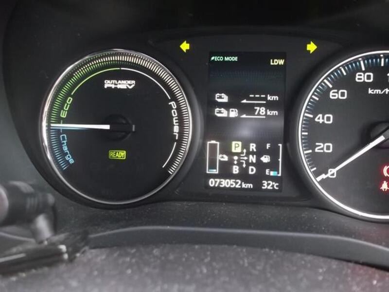 OUTLANDER PHEV