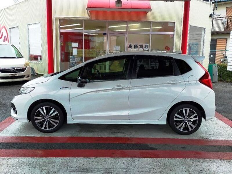 FIT HYBRID