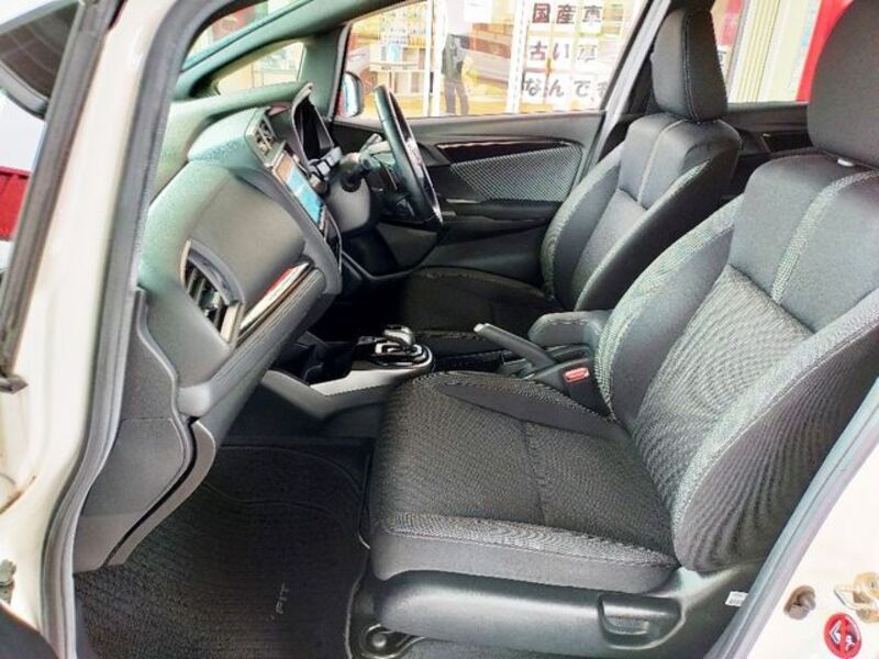 FIT HYBRID