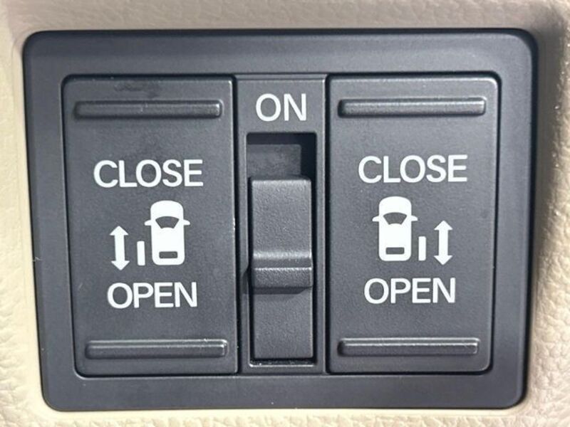 N BOX