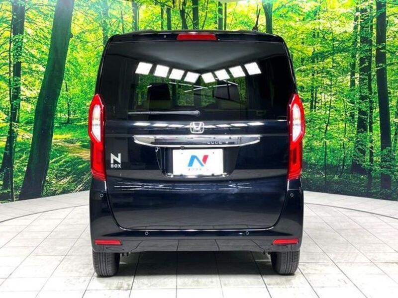 N BOX