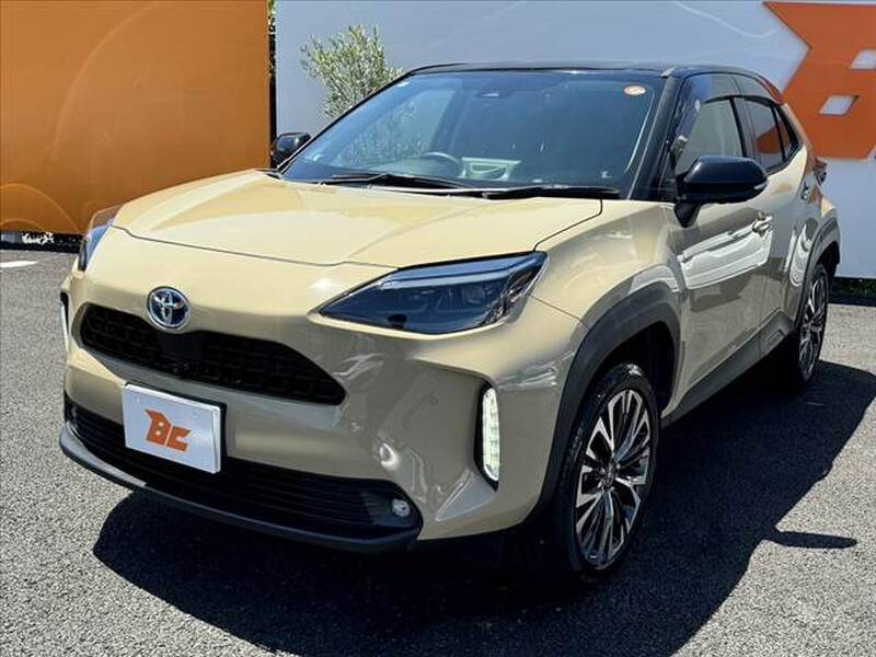 YARIS CROSS