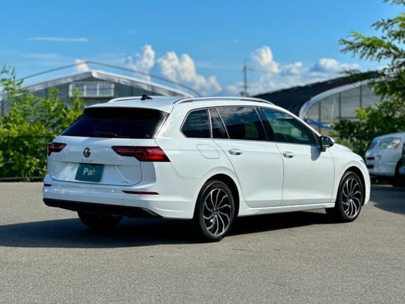 GOLF VARIANT