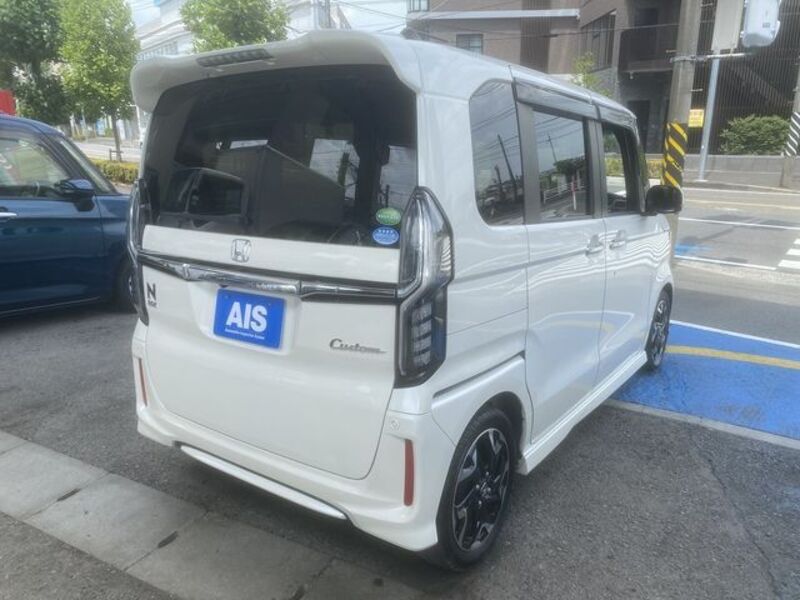 N BOX CUSTOM