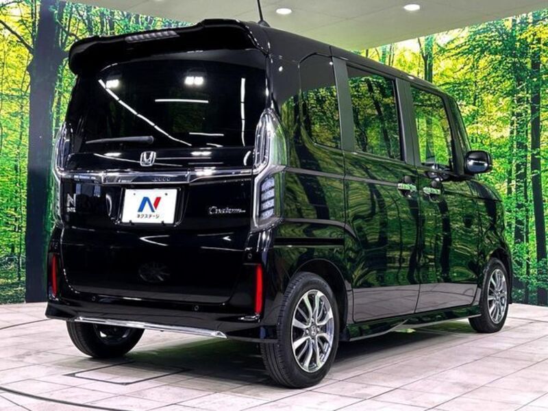 N BOX CUSTOM