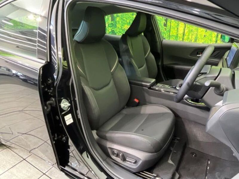 PRIUS PHV