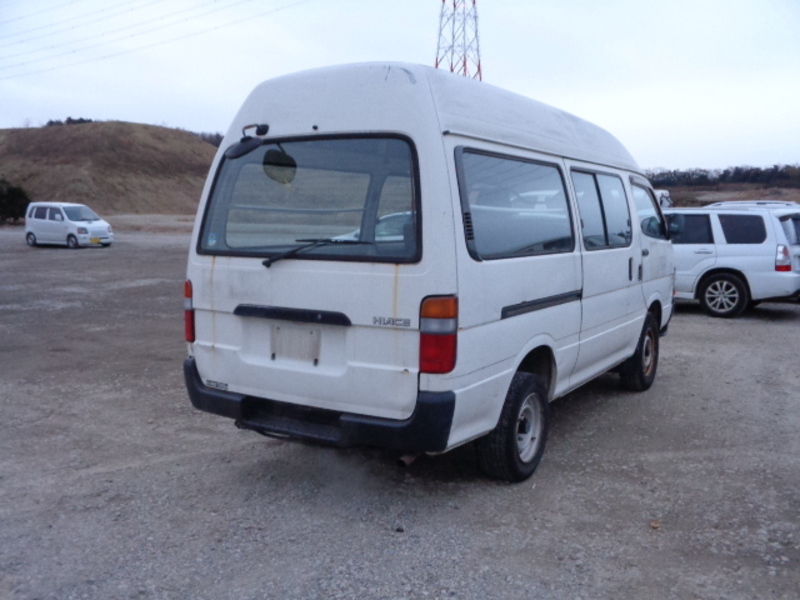 HIACE VAN-11