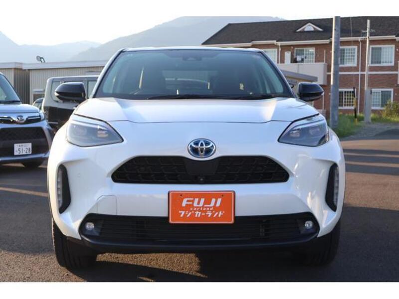 YARIS CROSS