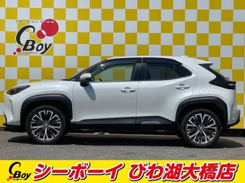 YARIS CROSS