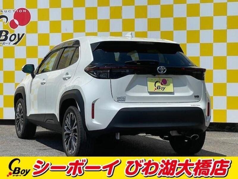 YARIS CROSS