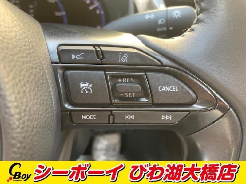 YARIS CROSS
