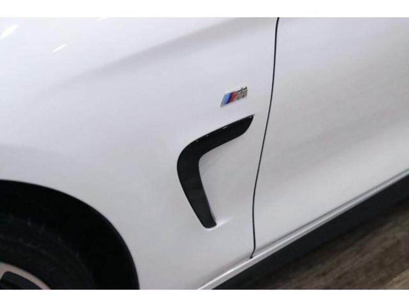 4 SERIES