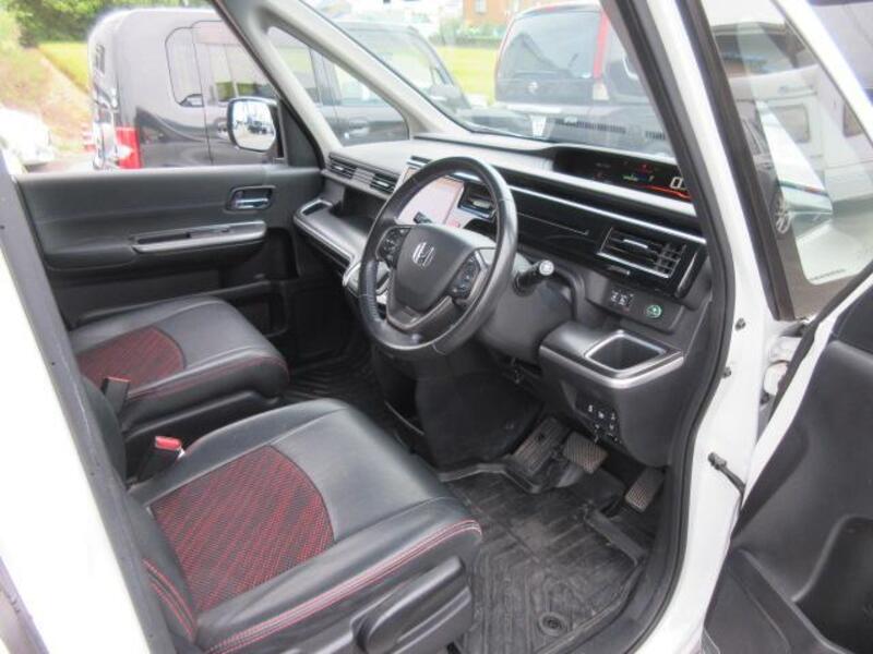 STEPWAGON SPADA