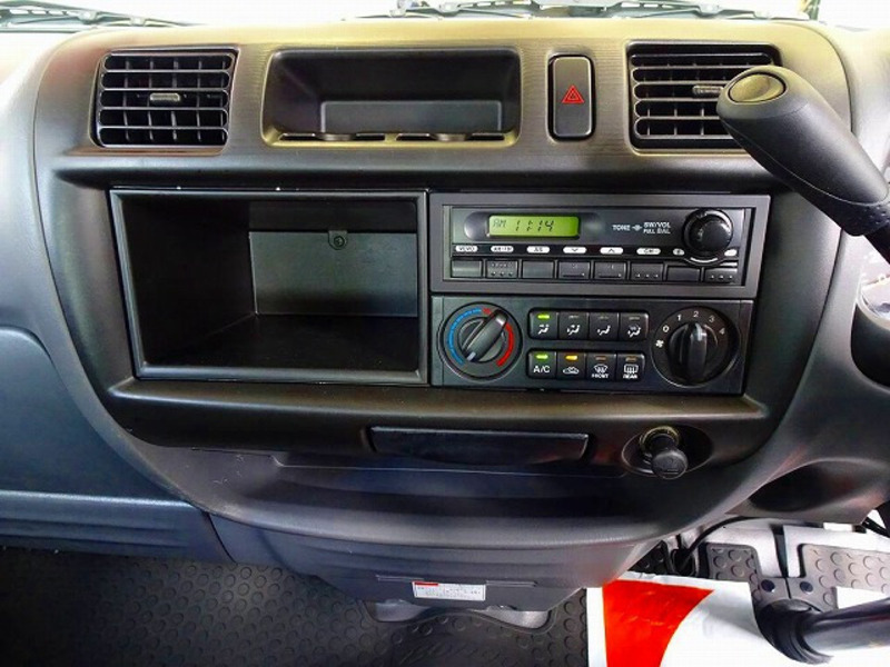 BONGO VAN