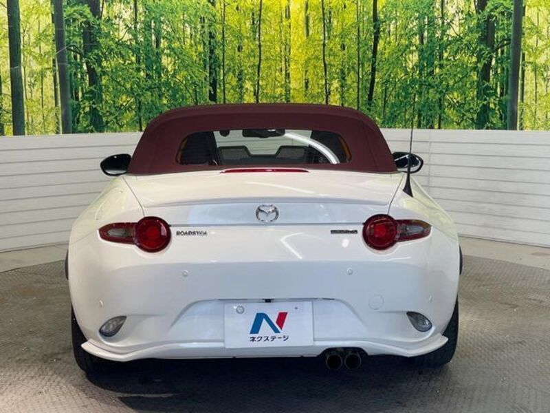 ROADSTER