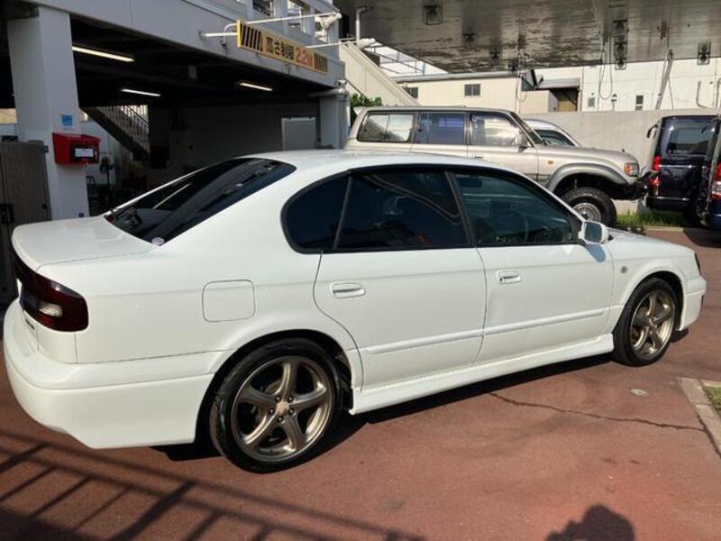LEGACY B4