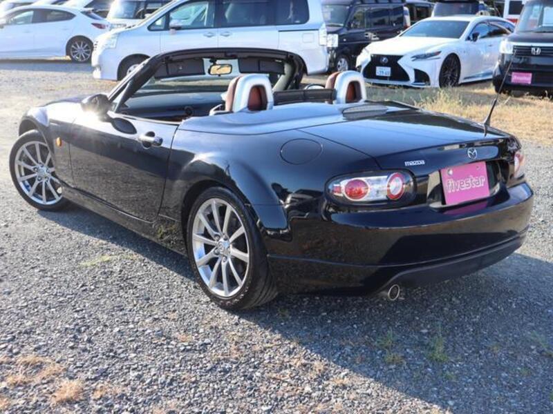 ROADSTER